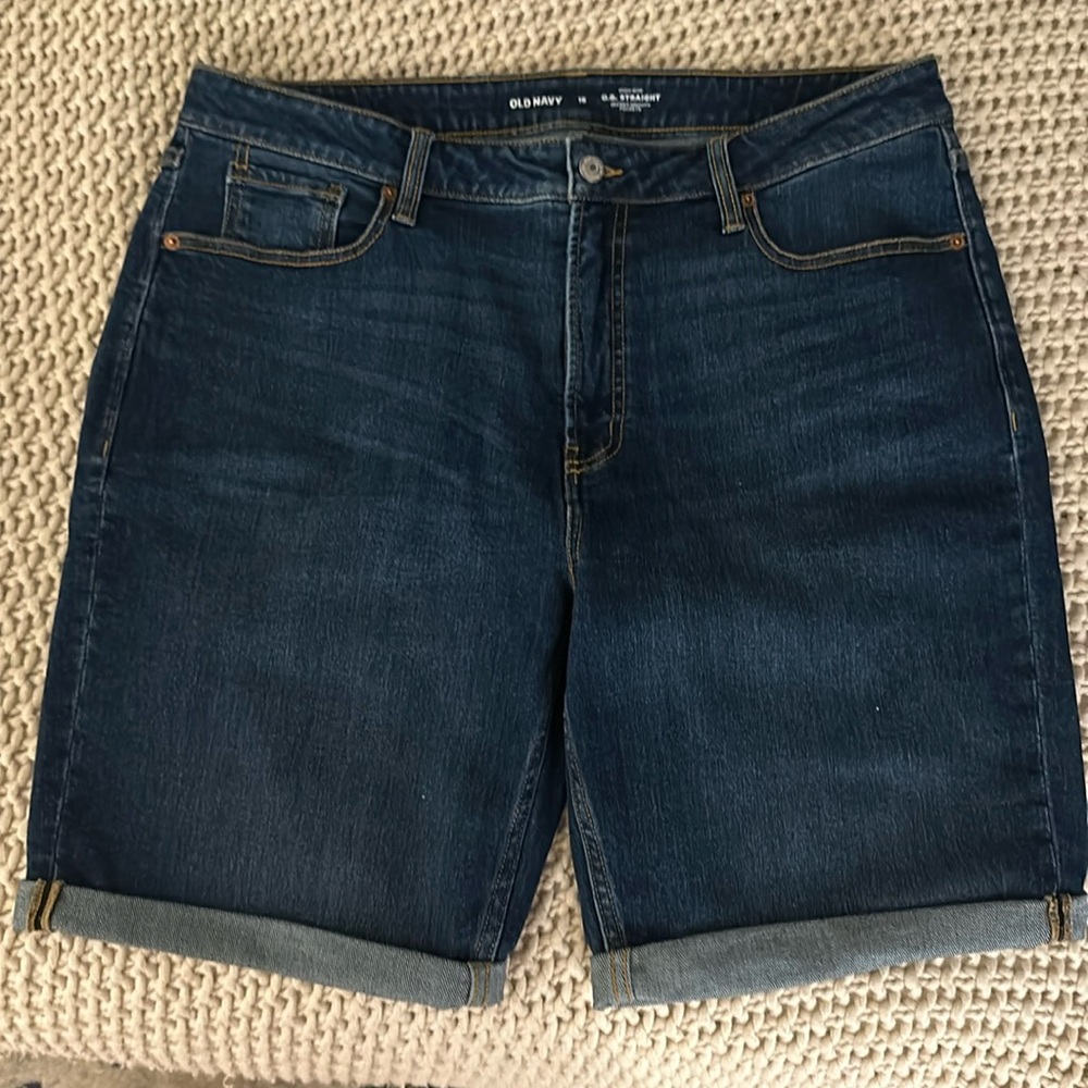 Old Navy dark denim high rise OG straight shorts with secret smooth pocket